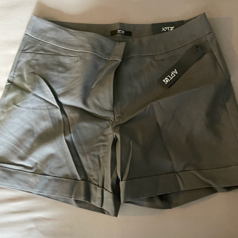 Apt. 9 Women's Gray Shorts